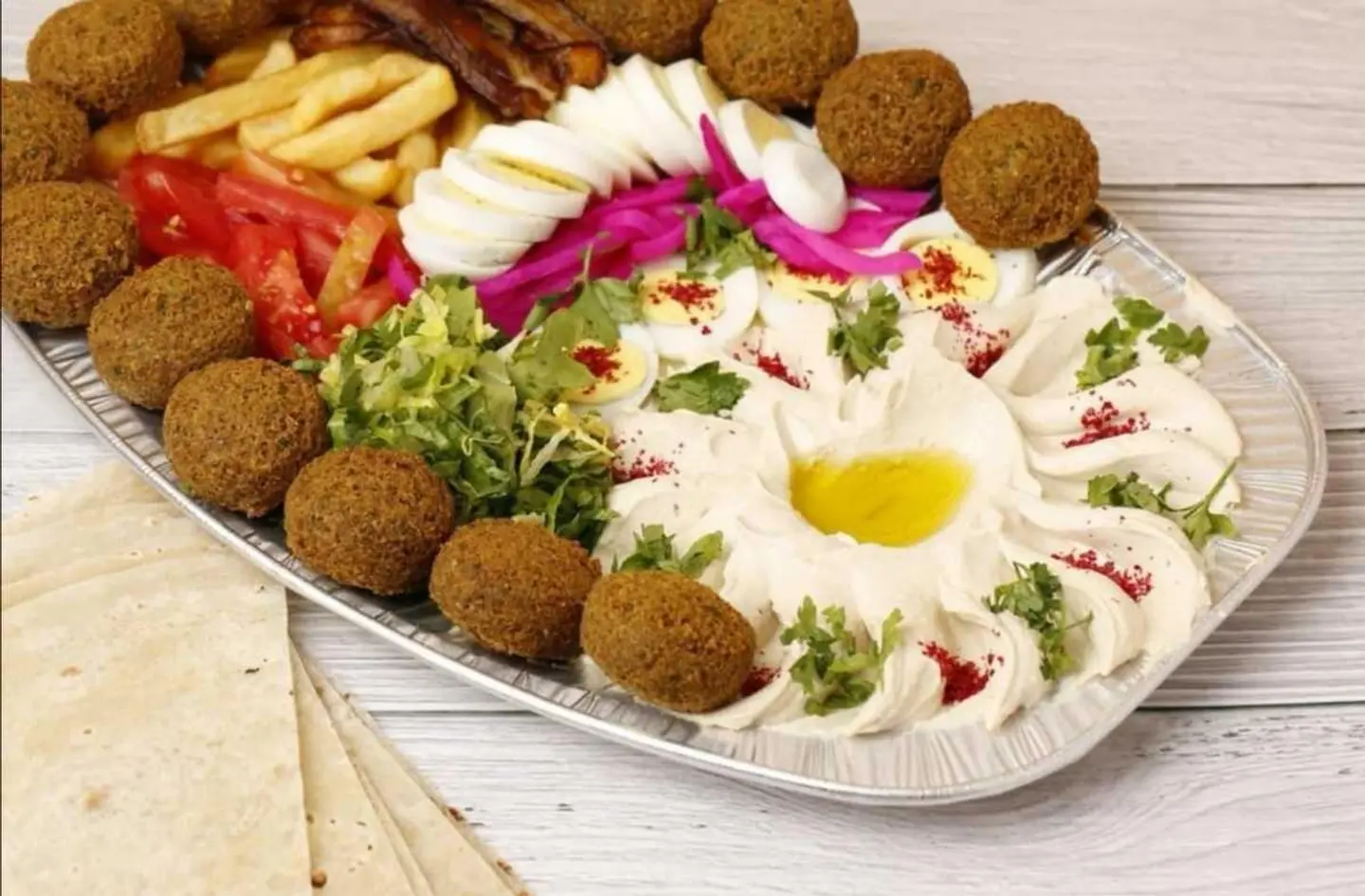 صحن فلافل كبير