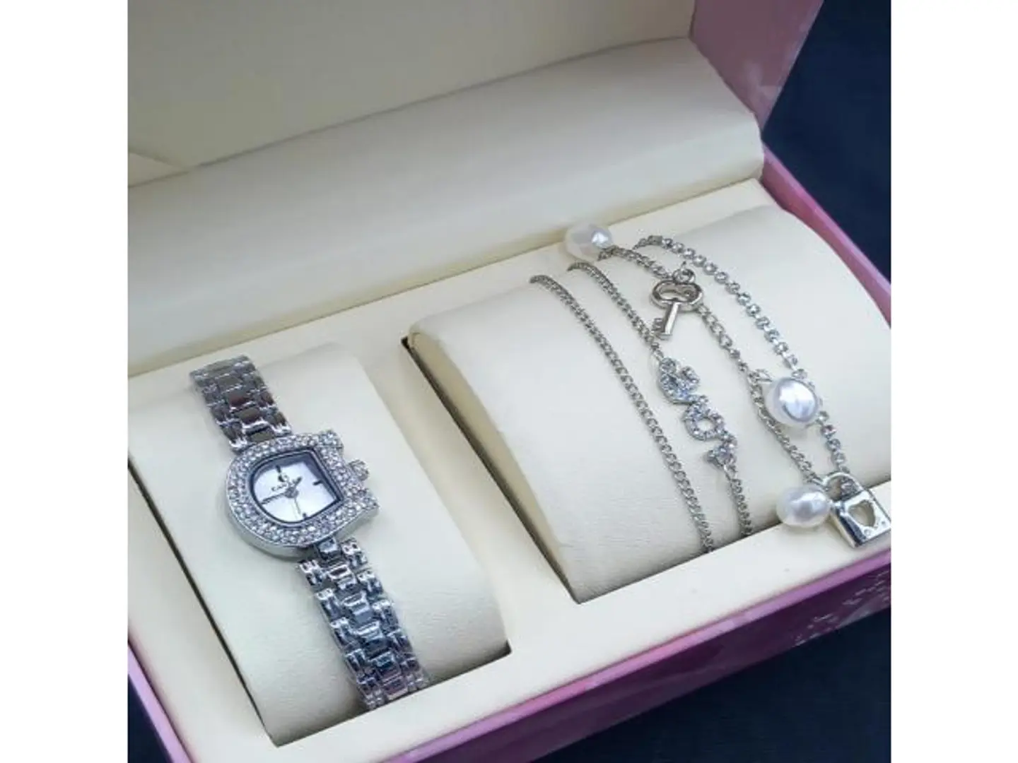 طقم ساعة نسائي 1