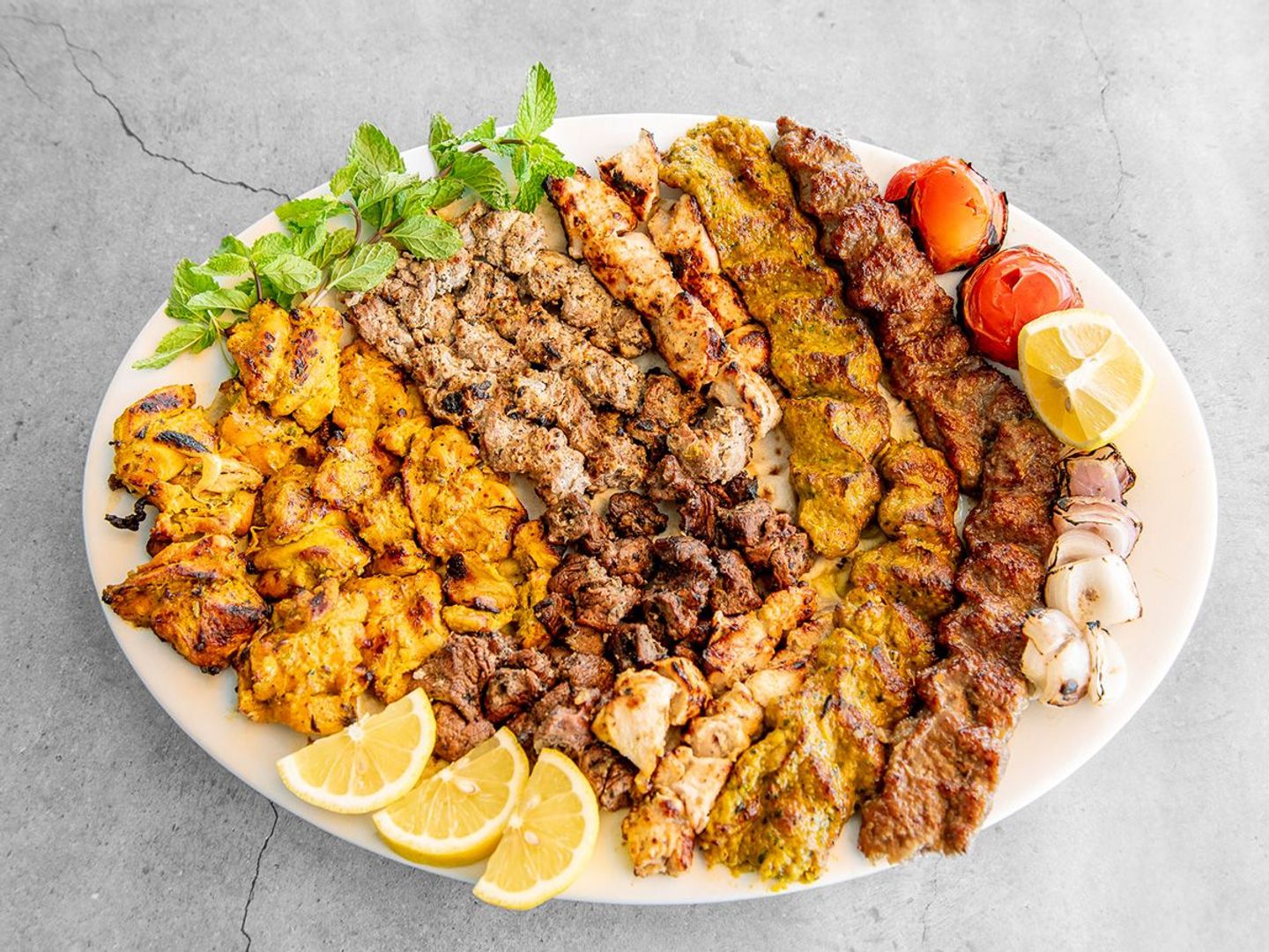 كيلو مشاوي دجاج وسمك