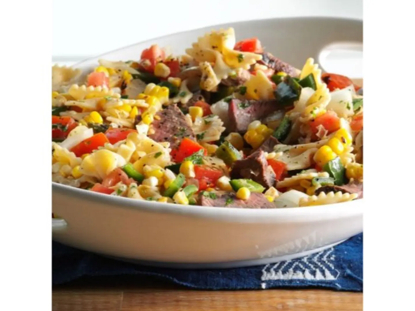 سلطة ستيك مشوي