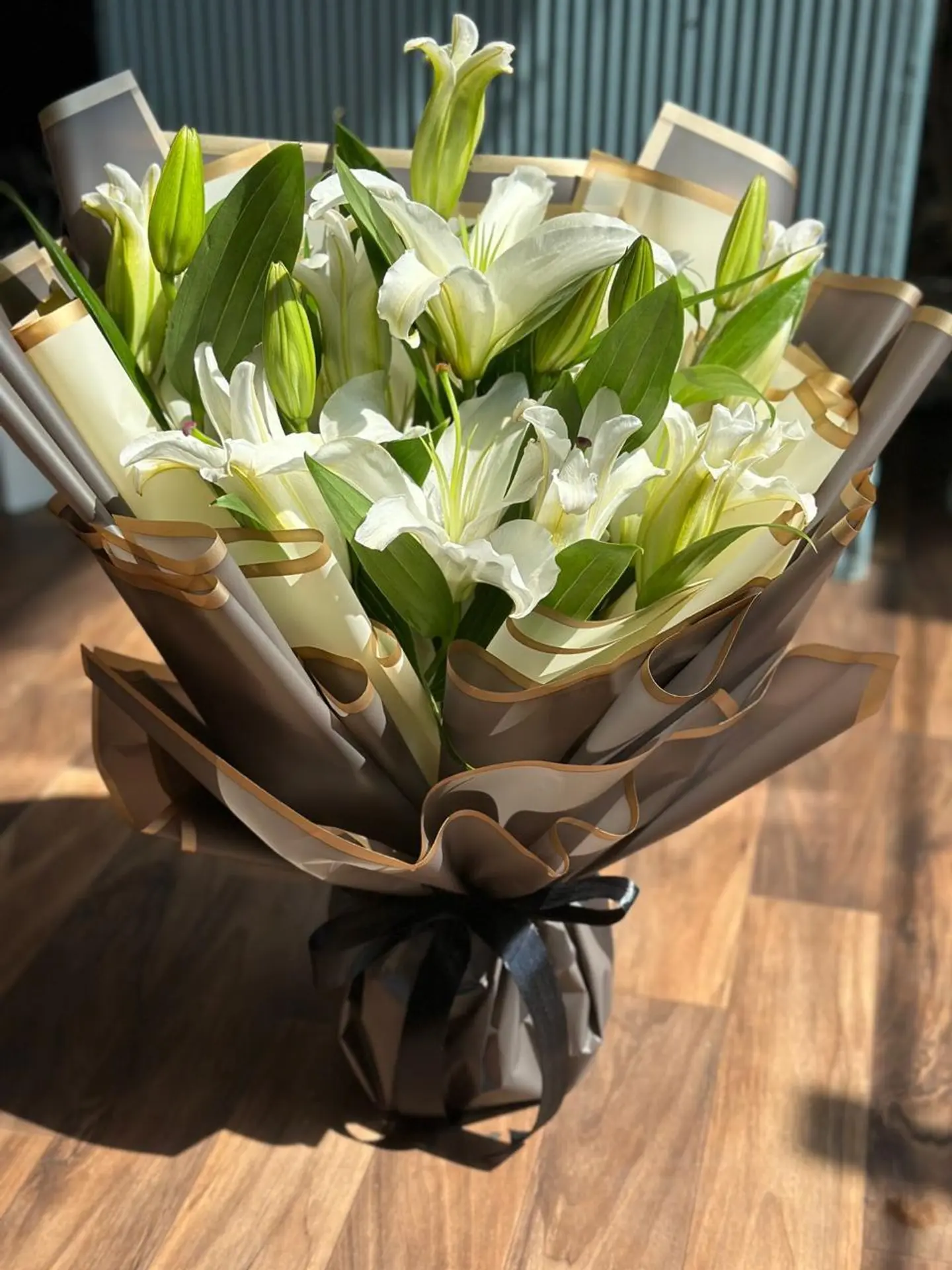 A Lovely Smell White Lillies Bouquet