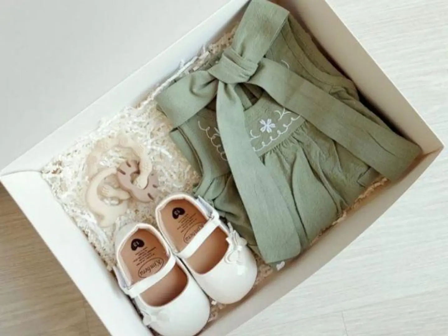 فستان تيفاني بربطه