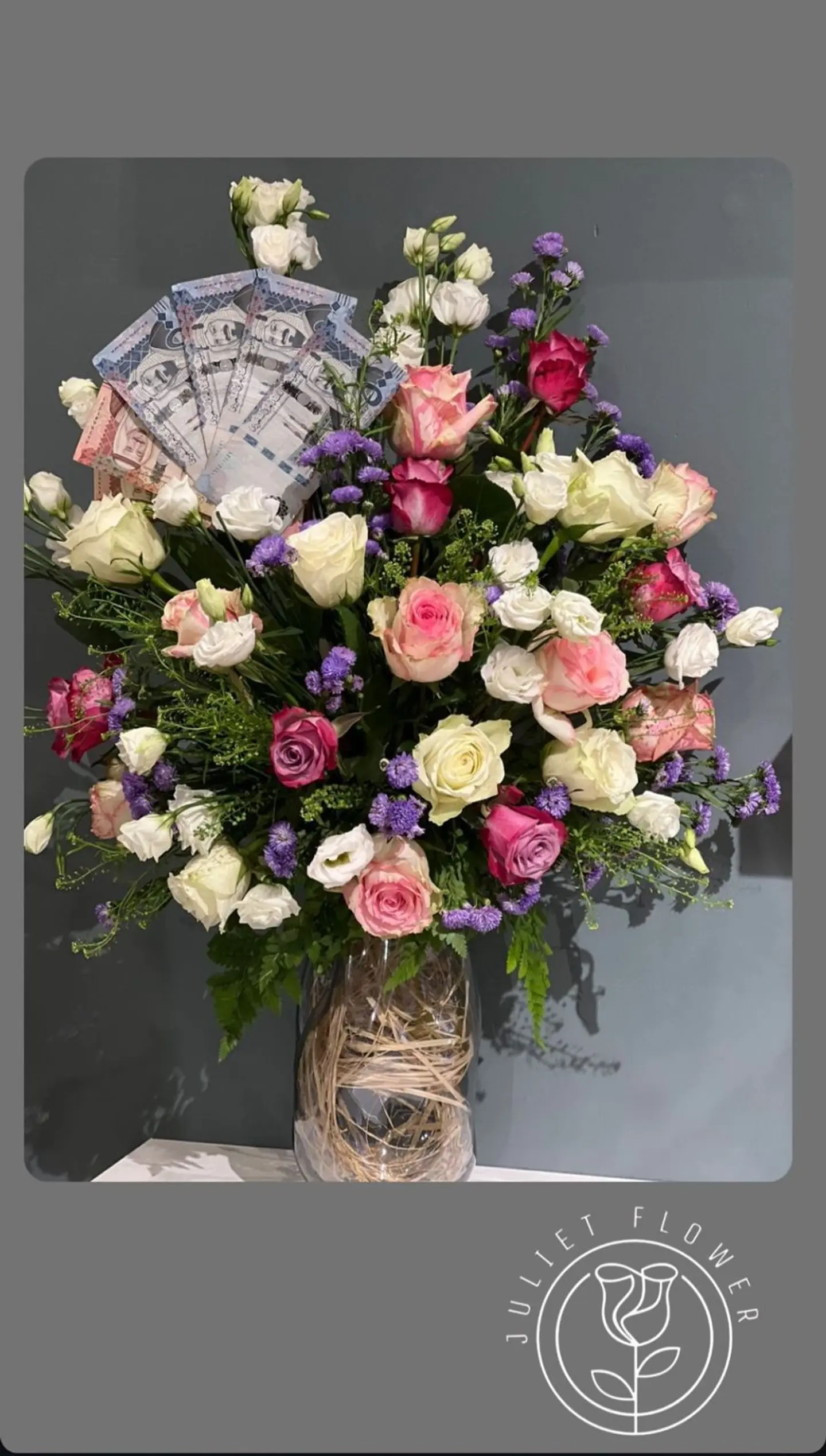 Larg Vase Mix Rose