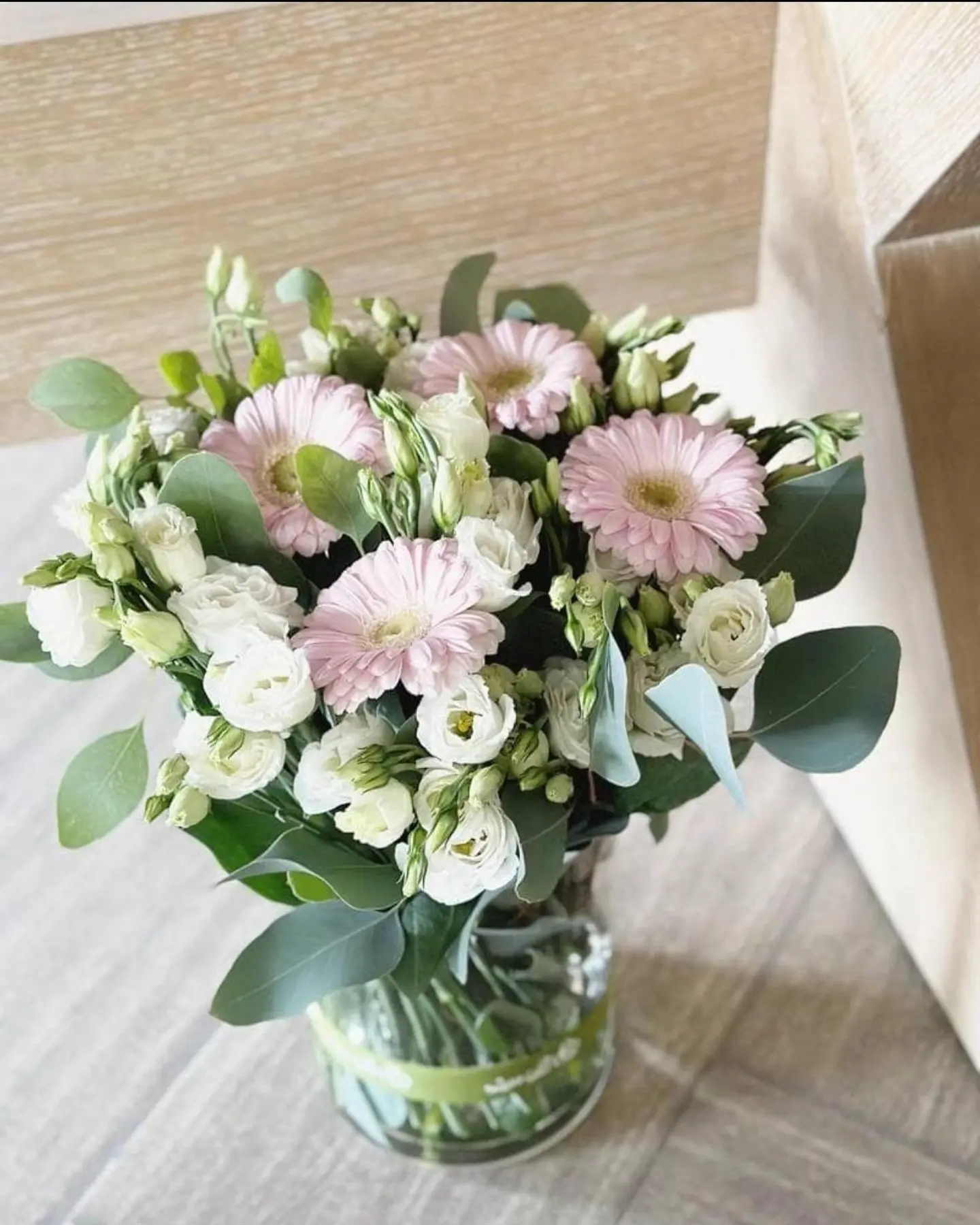 ورد هولندي رقيق