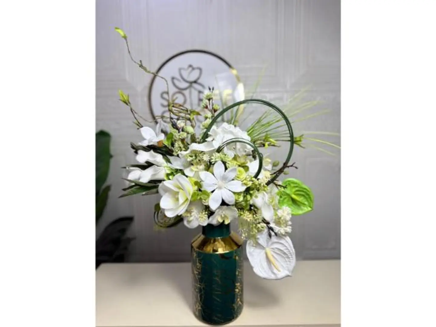 Beautiful Artificial Flower Vase