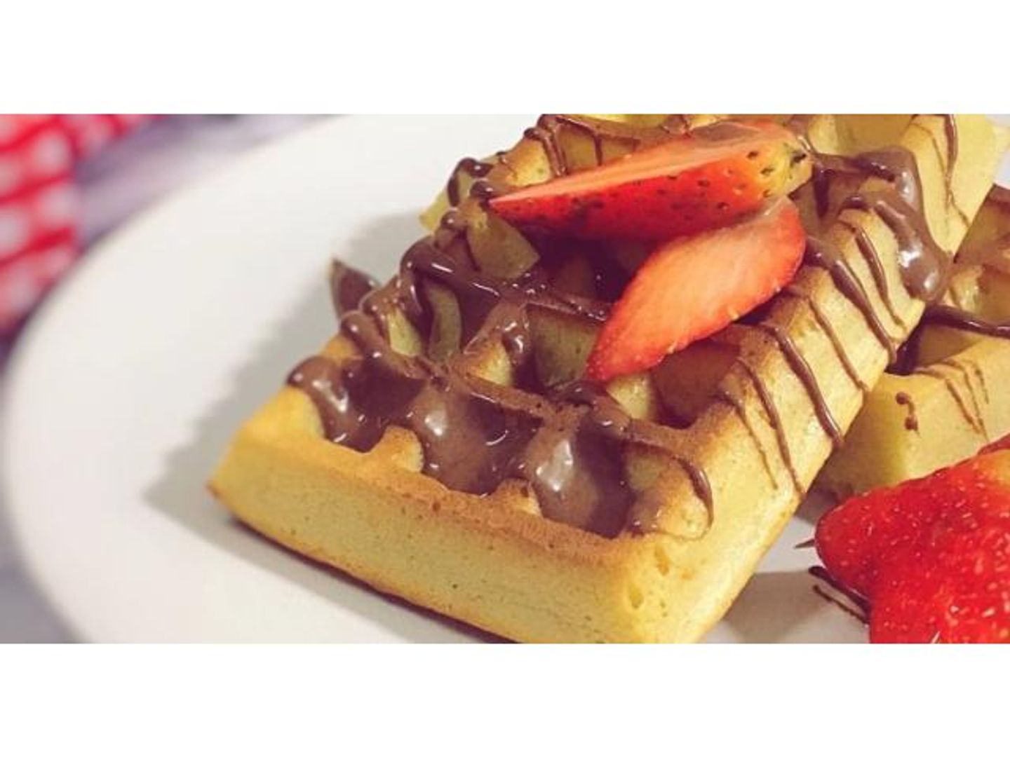 Waffle Sandwich Nutella With Fruits