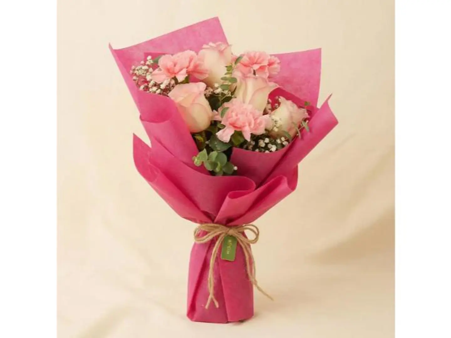 Roses He Who Gives Roses Is Like He Who Gives A Piece Of Happiness Surround Yourself With Those Who Love Roses So That Your Heart May Bloom