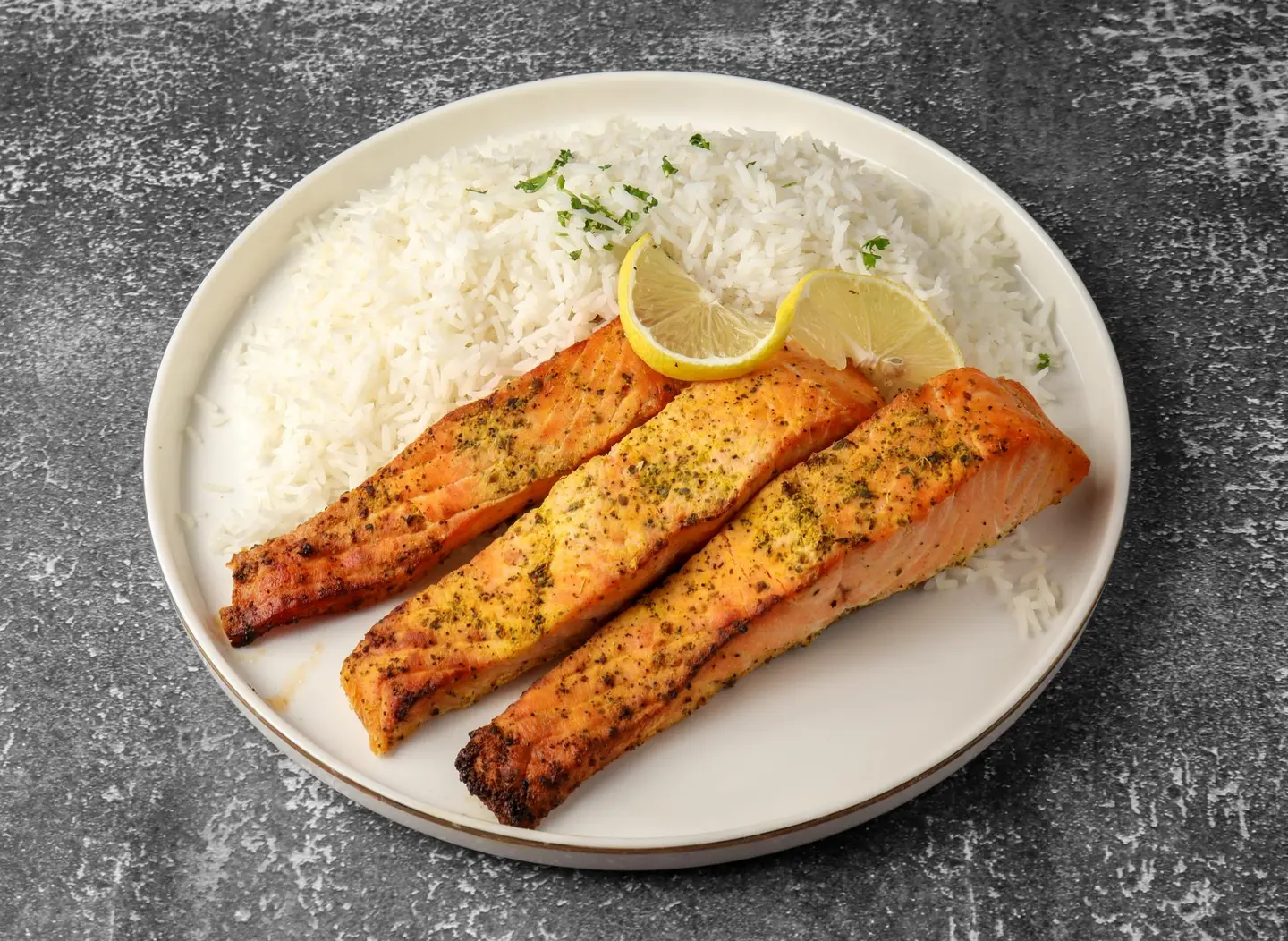 Grilled Salmon With Lemon