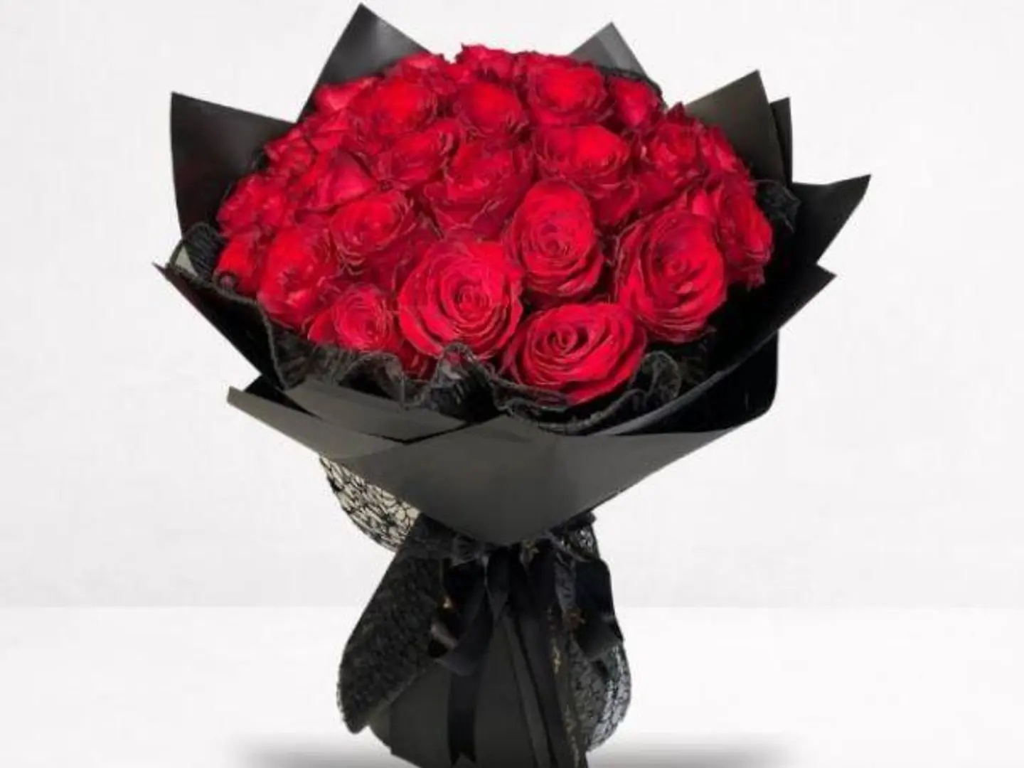 بوكية حتى‌ سُكوتك‌ سالفة وعيُونك‌ الحْلوة حكِي