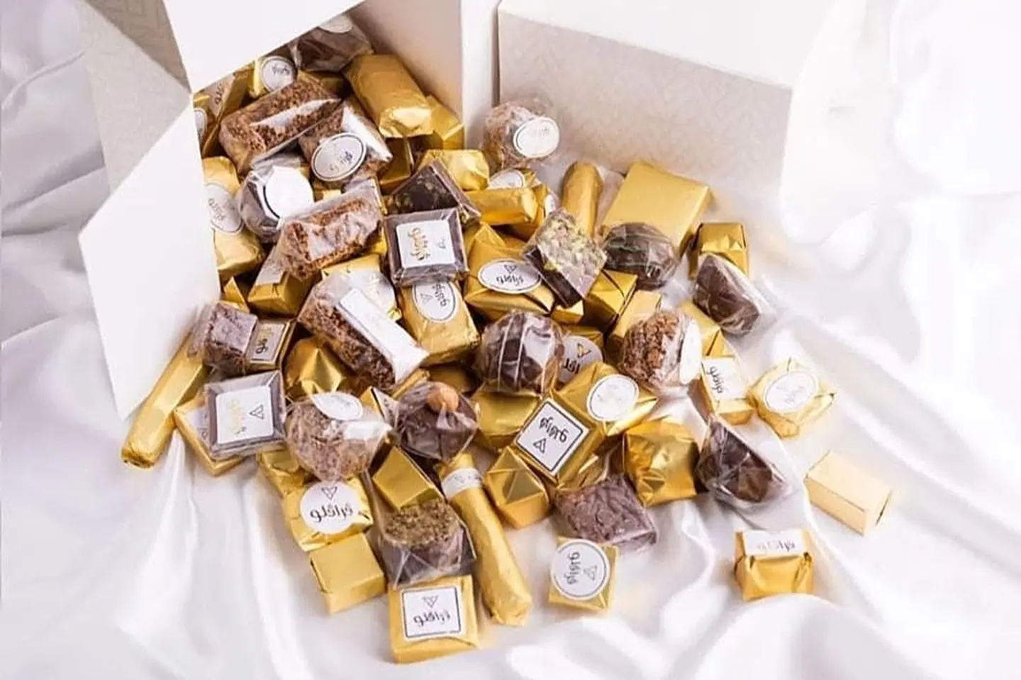 ربع شوكلت مغلف مكس كلاسيك + اسبشل