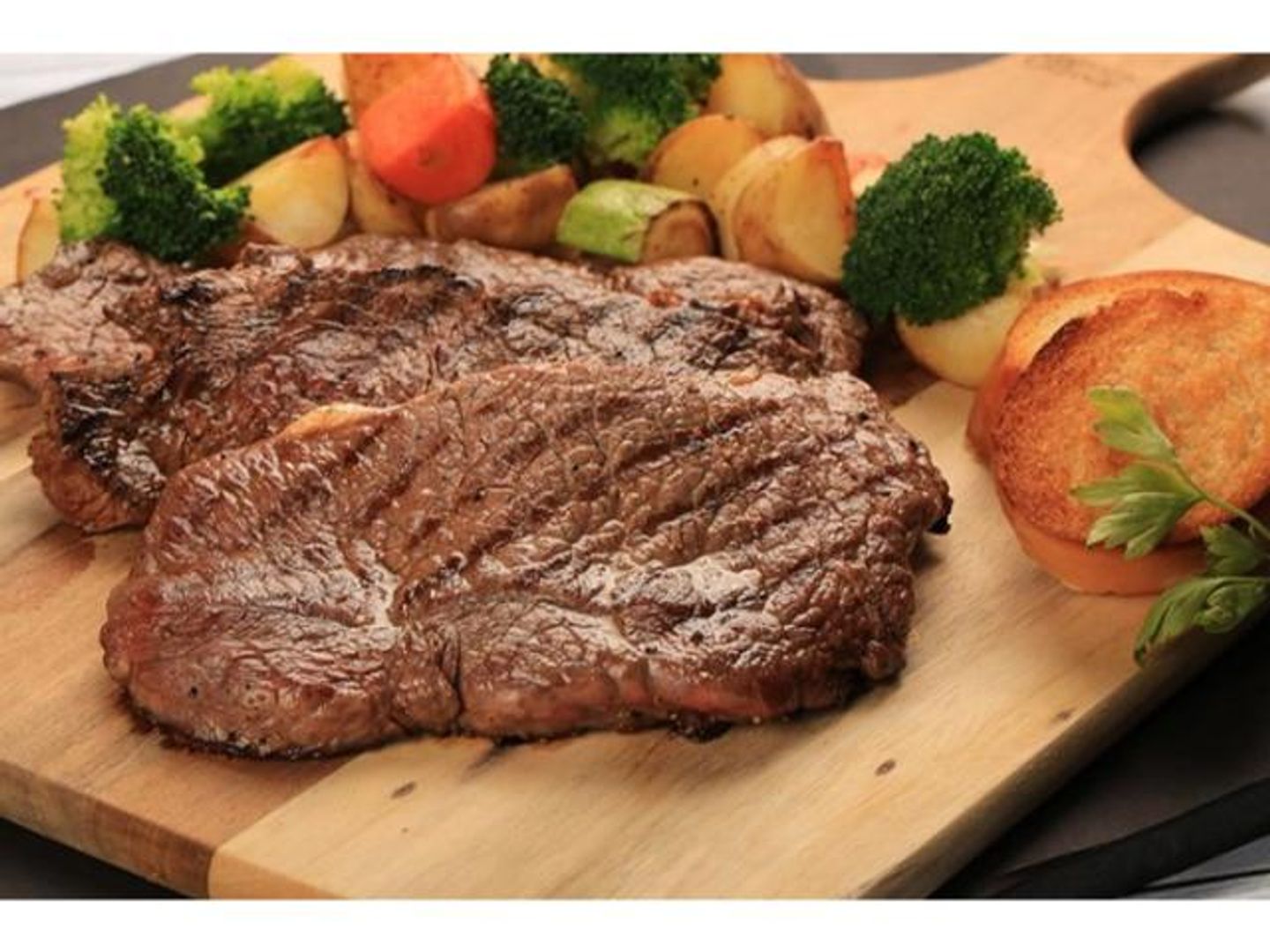 Demi Steak