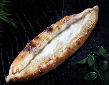 فطيرة جبن سائل بالعسل