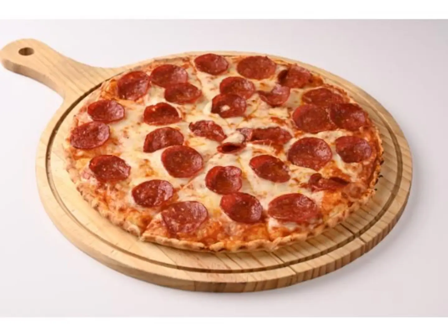 بيتزا البيبروني