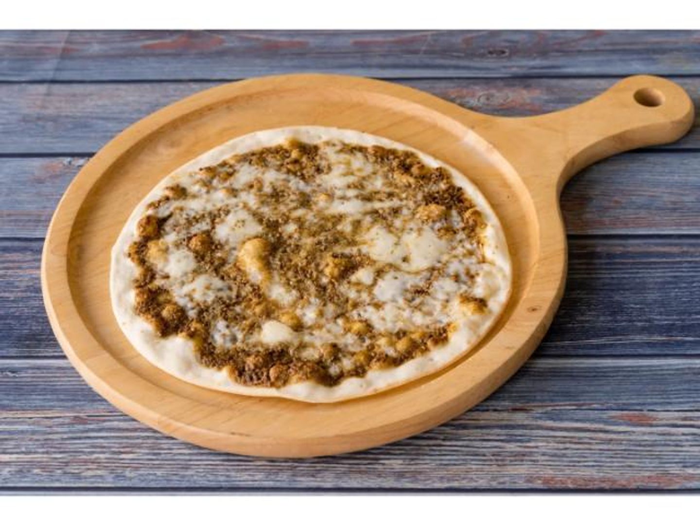 فطيرة لحم بالجبن