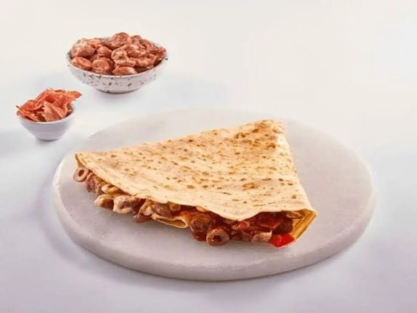 كريب سجق وبسطرمه