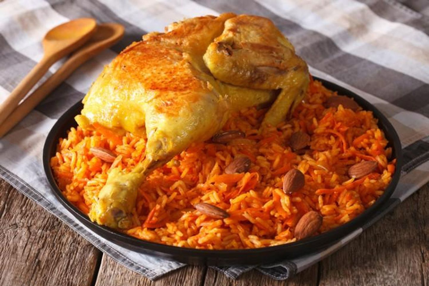 نص دجاج مدفون