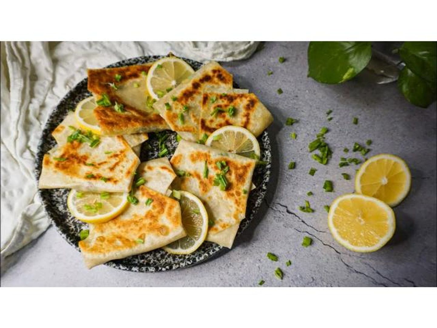 مطبق جبن ساىل مع الخضار