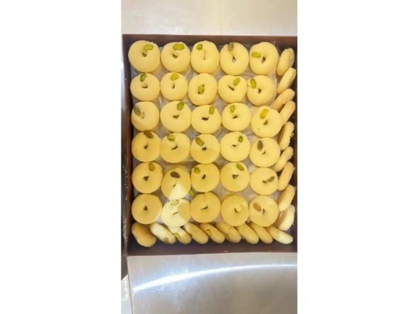 غريبة