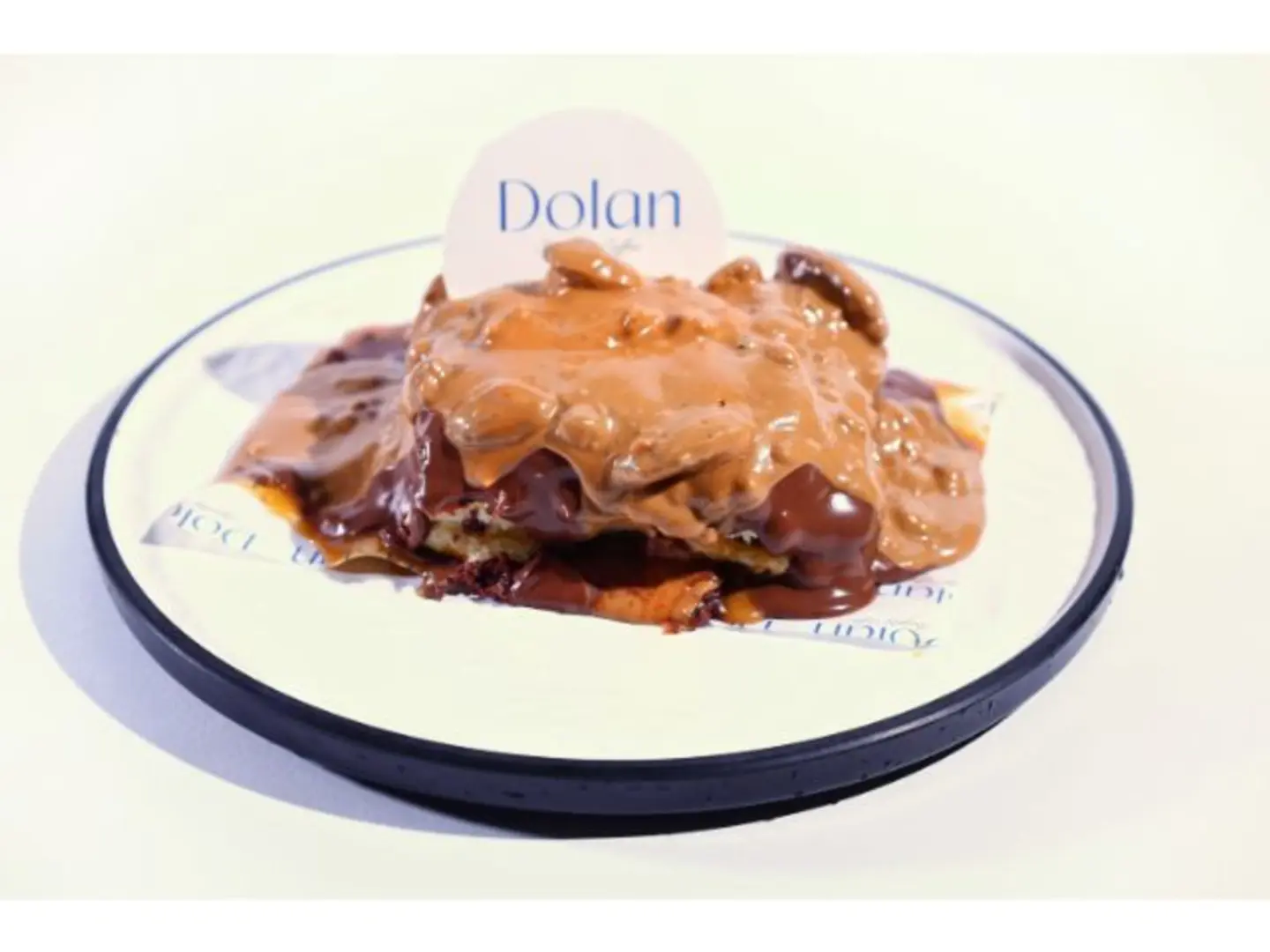 ديلوشي بيكان