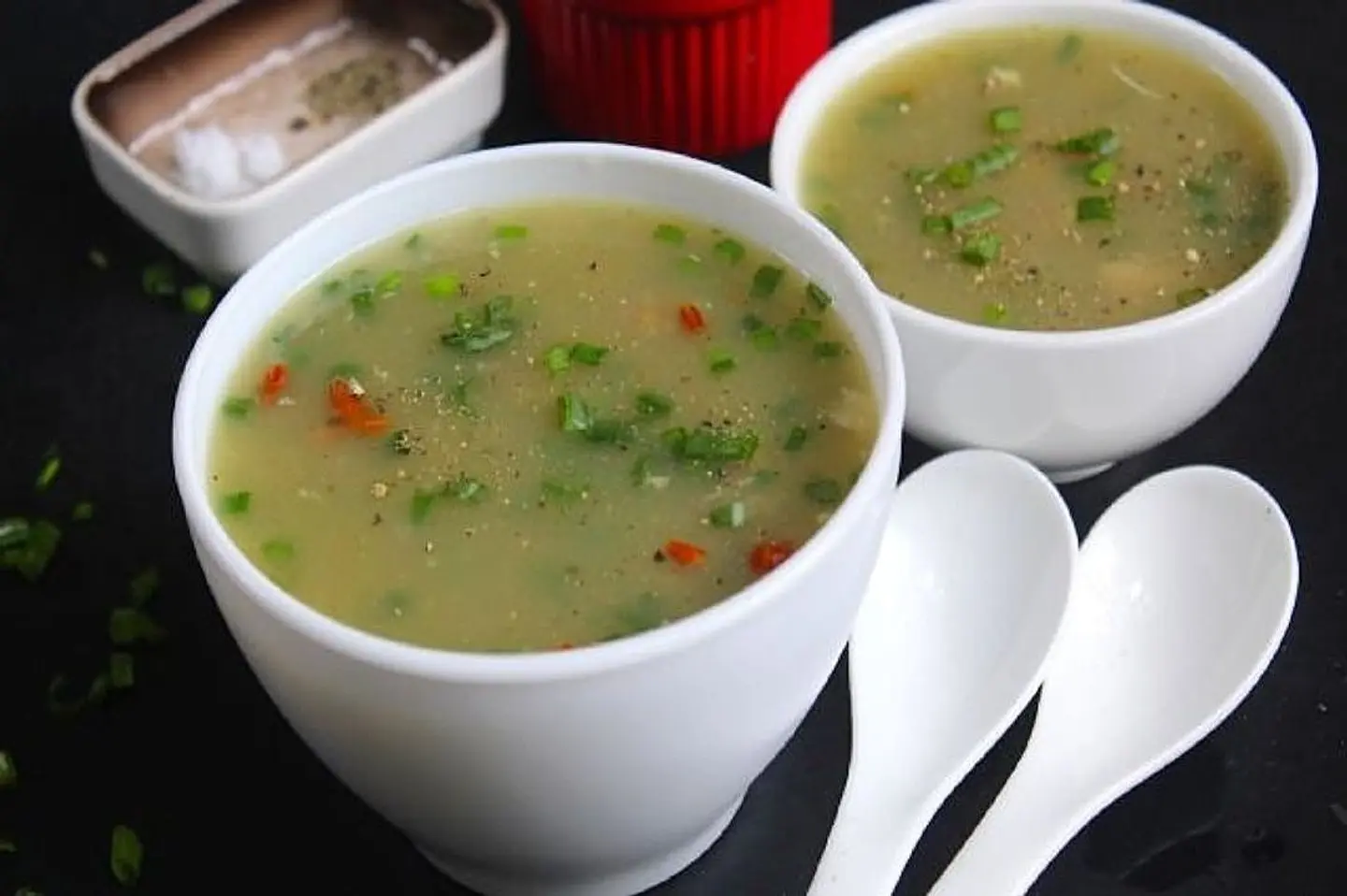 شوربة الدجاج الصافية