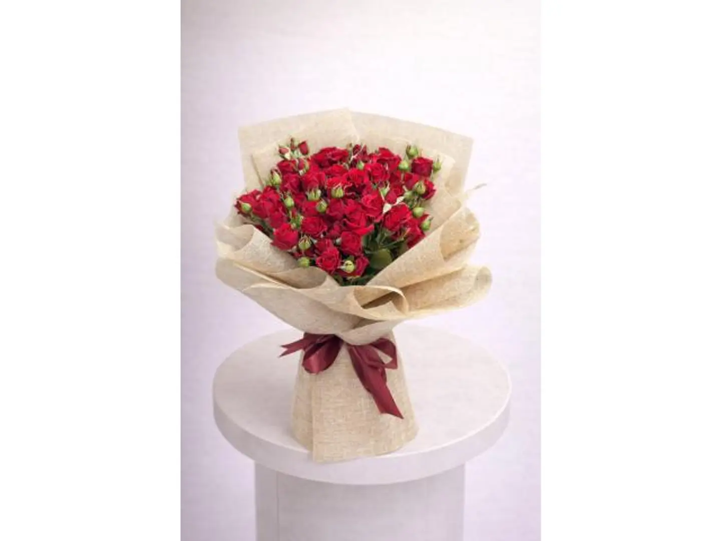 12 Classic Red Roses Bouquet