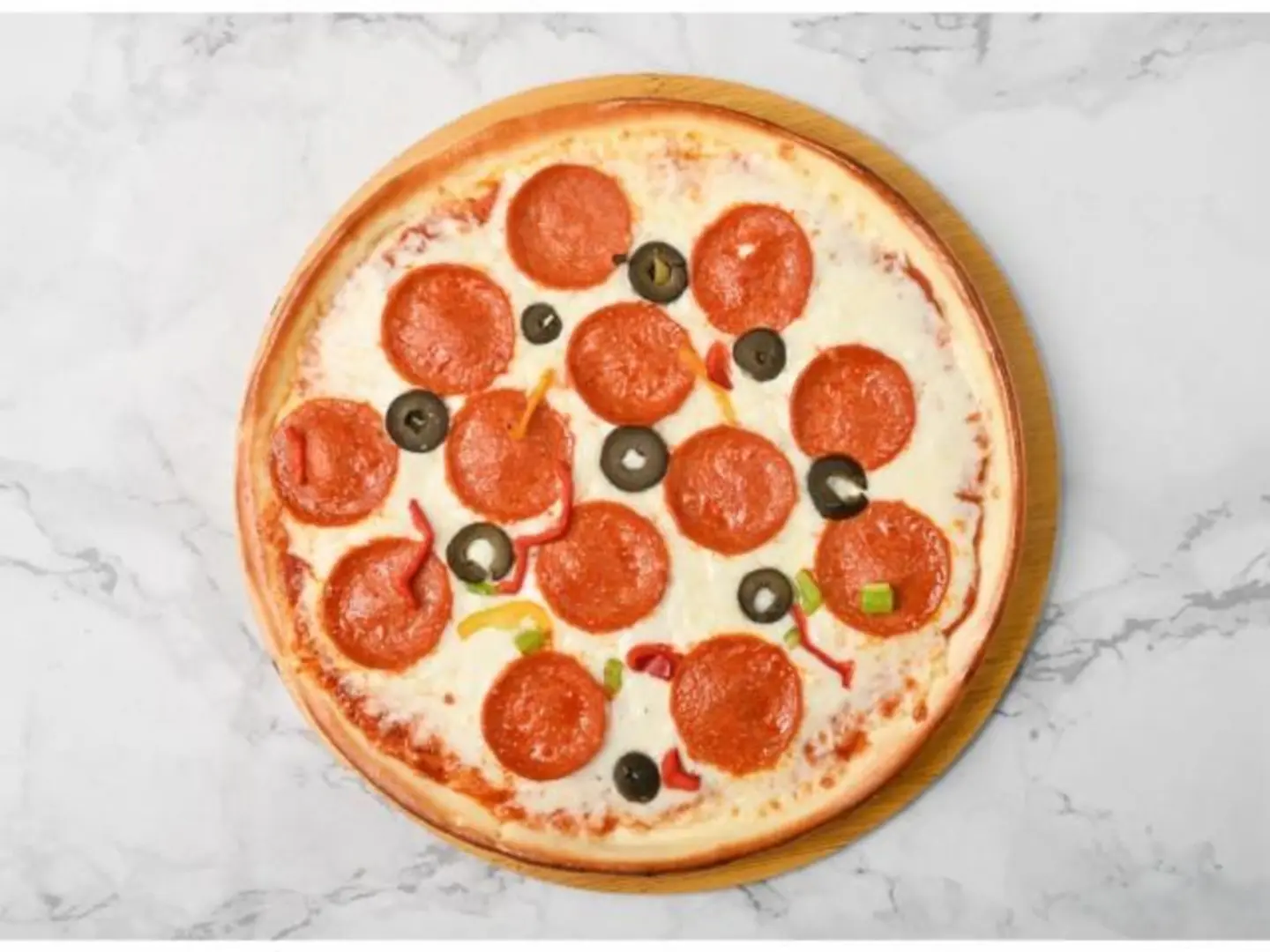 بيتزا بيروني صغير