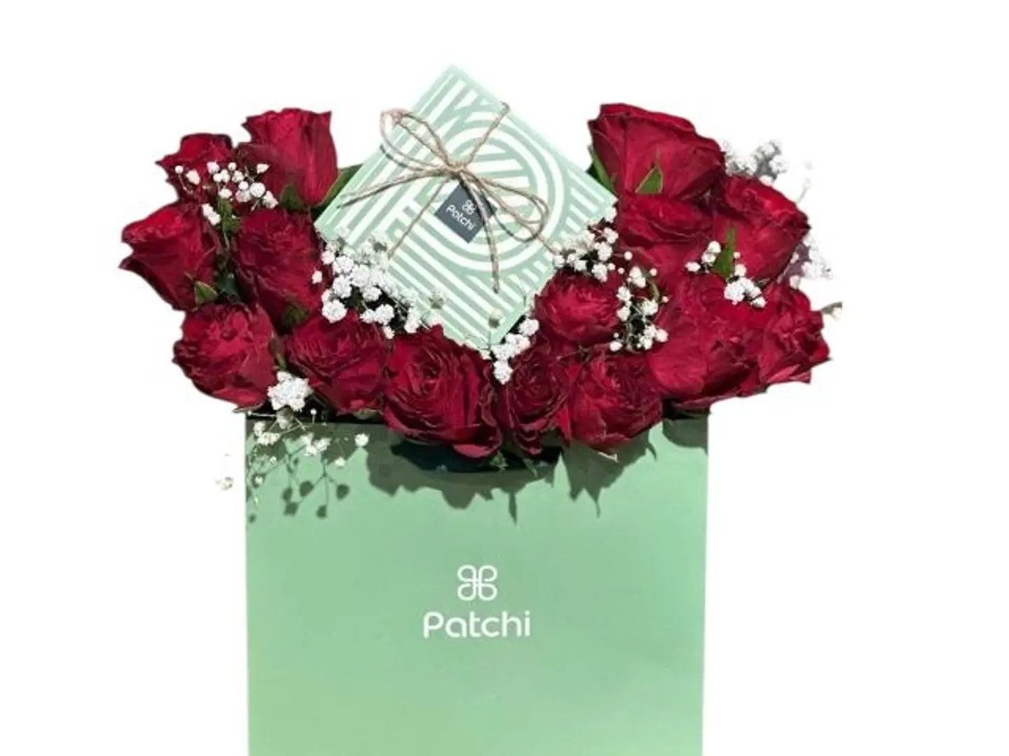 تنسيق جوري احمر مع شوكلاتة باتشي