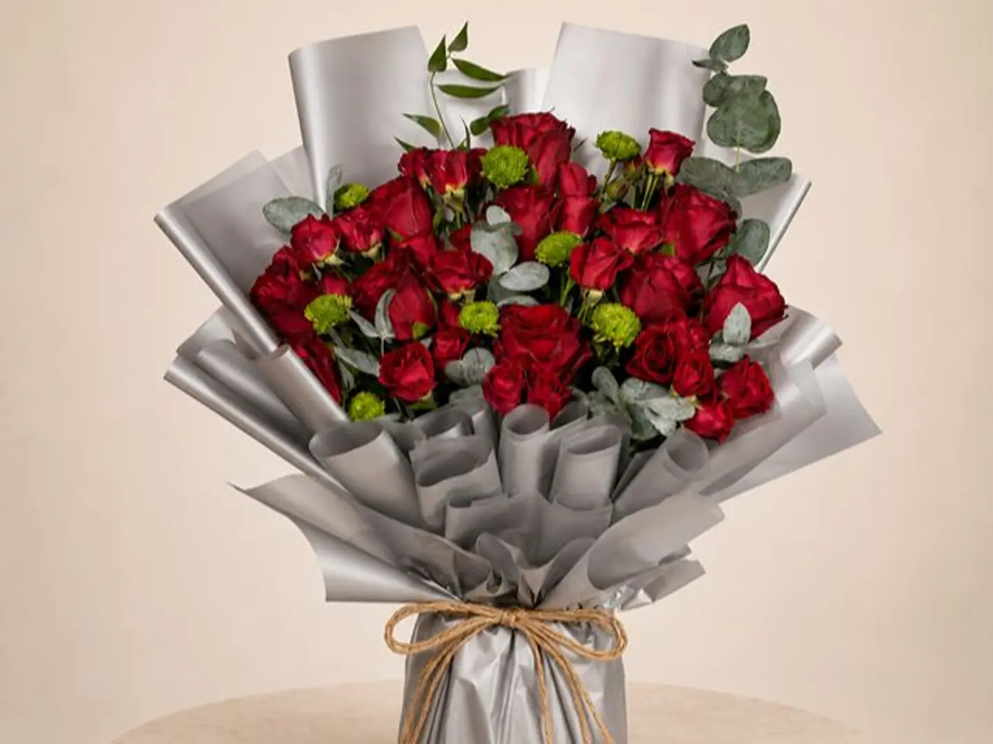 Ibrant Red Flowers Bouquet