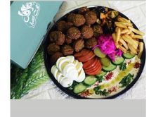 صحن فلافل مشكل صغير