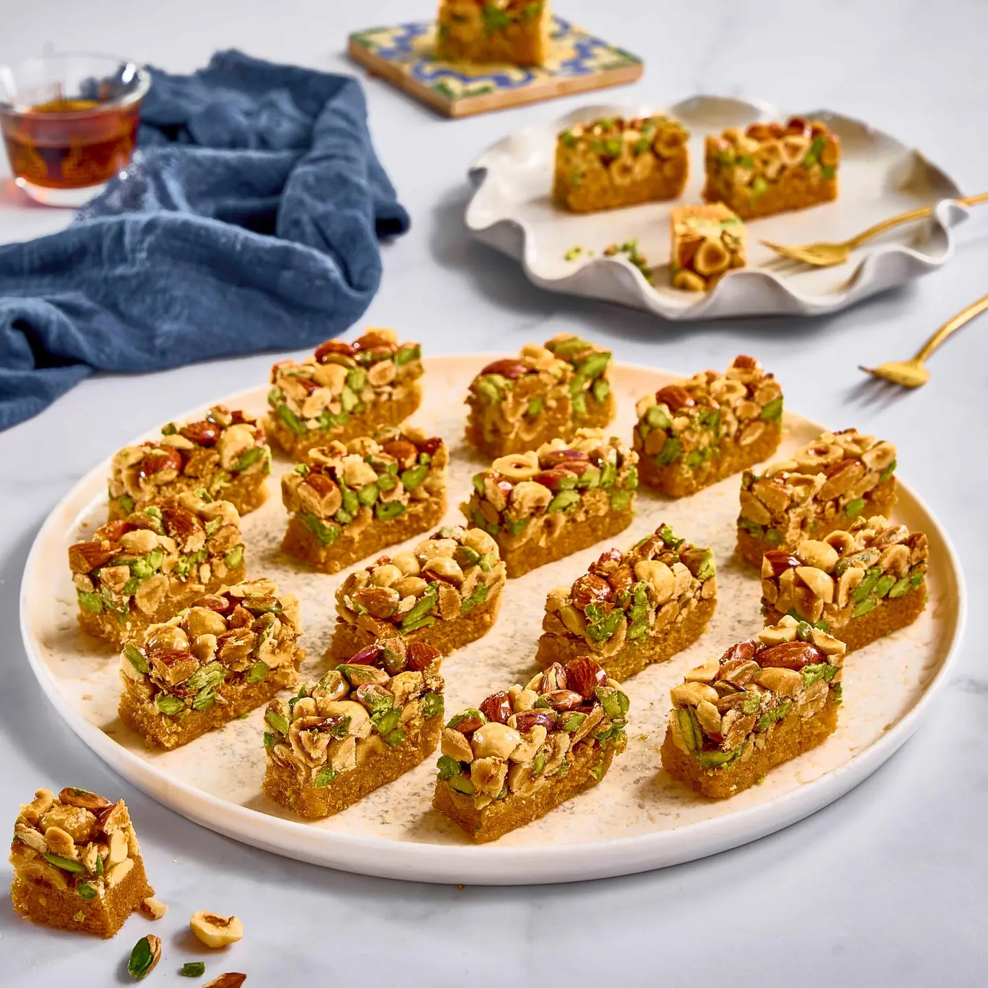 Anoush Knafeh With Nuts - 1000 G