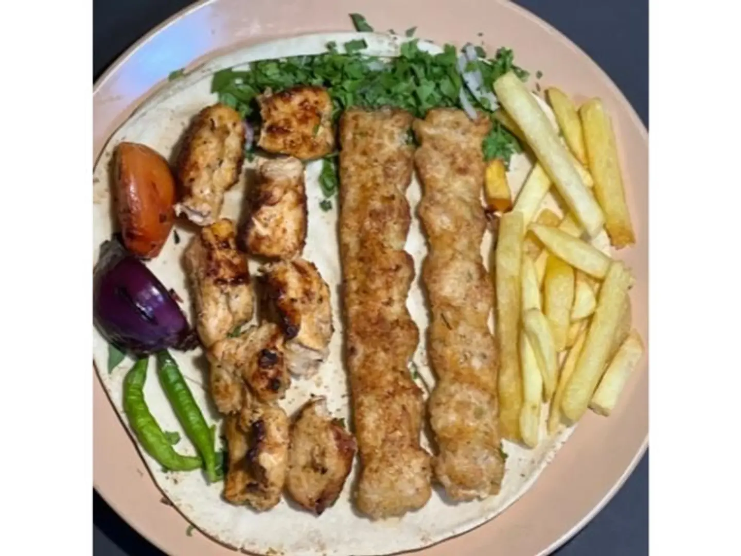 صحن مشكل دجاج