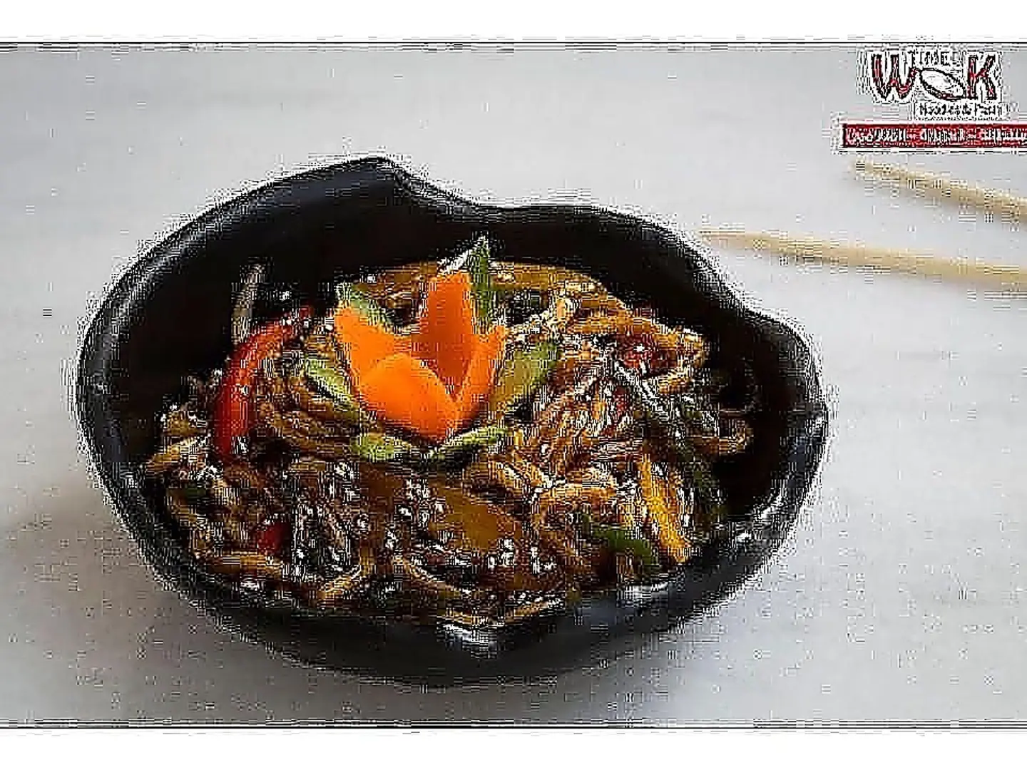 نودلز ياباني باللحم