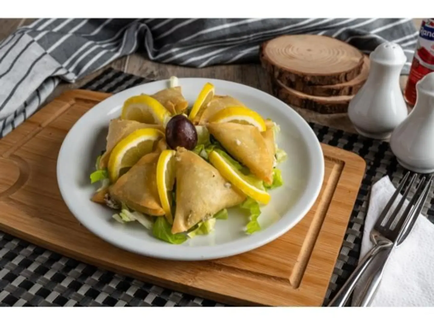 سمبوسة جبنة