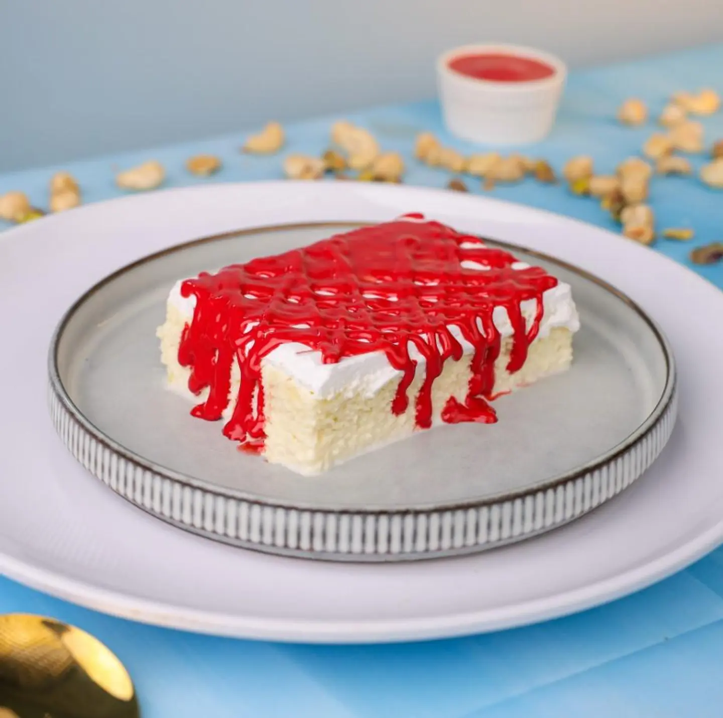 قشطوطة ريد فيلفيت