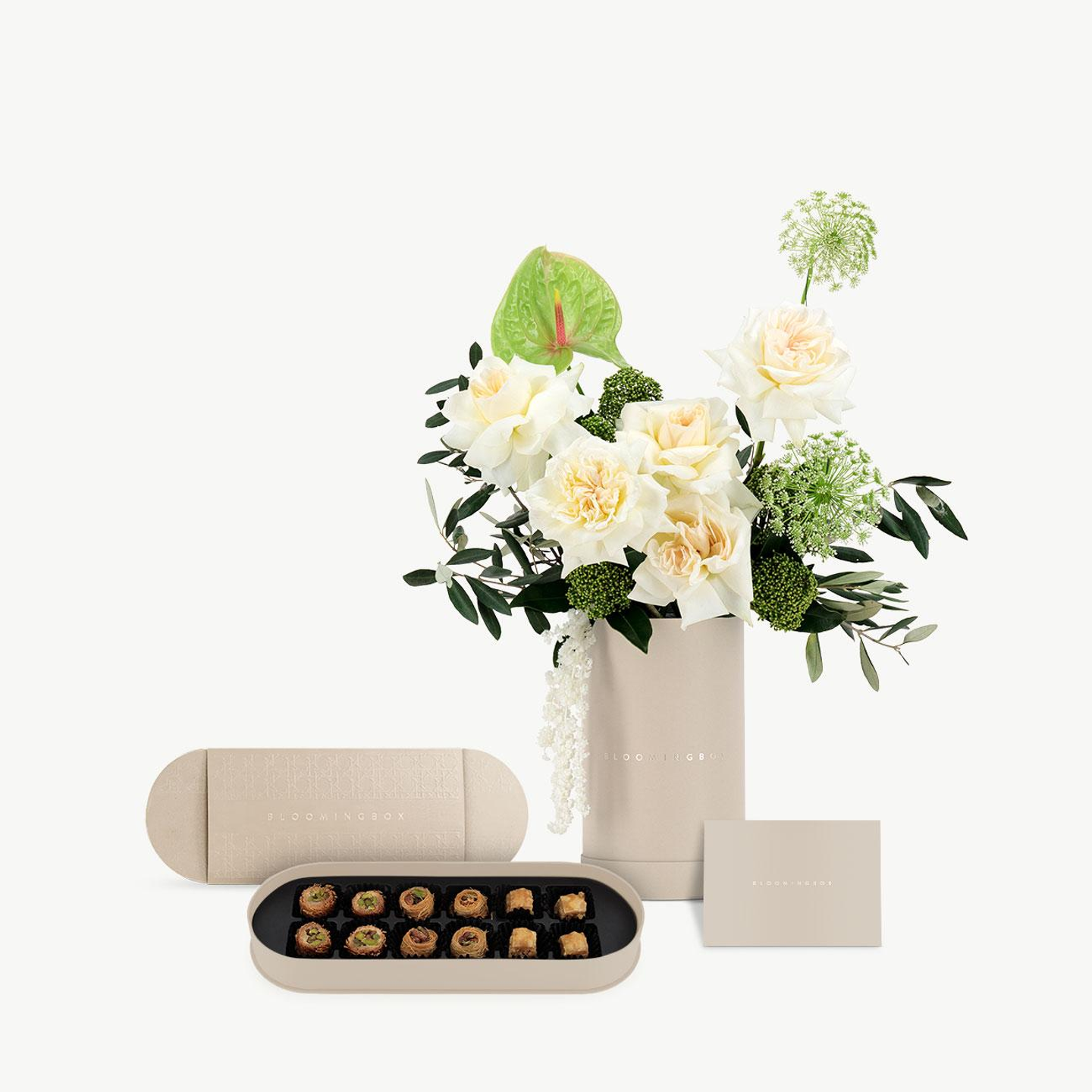 تشكيلة المساء الطويلة مع حلويات