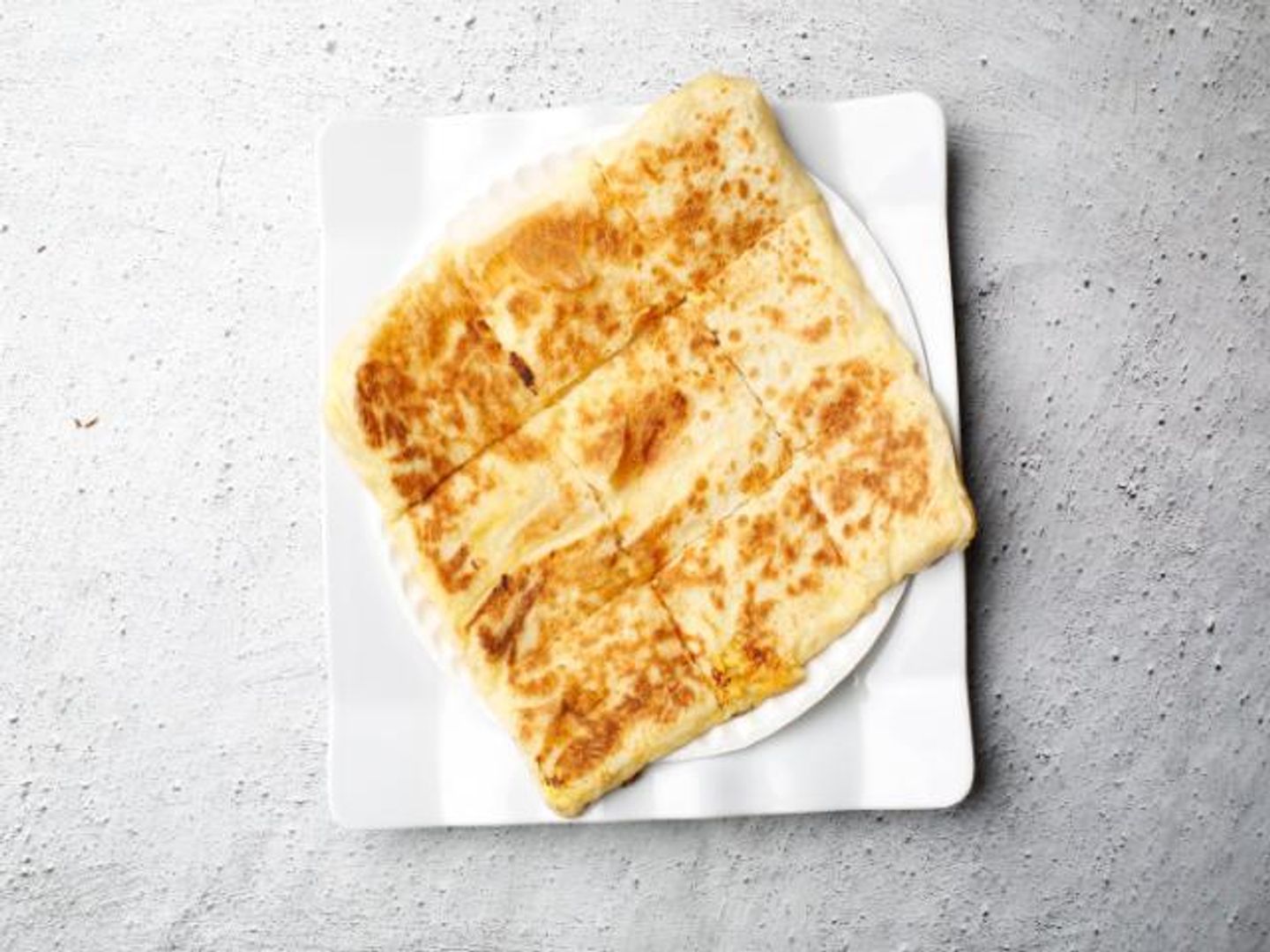 مطبق حلو مشكل