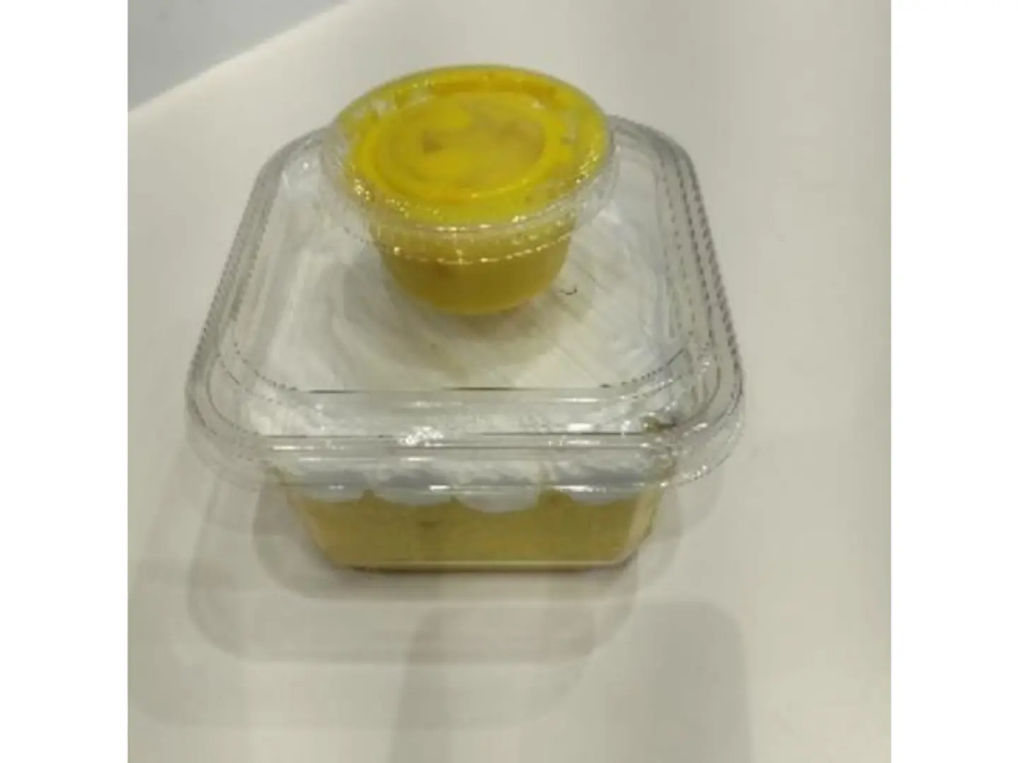 Small Saffron Cake