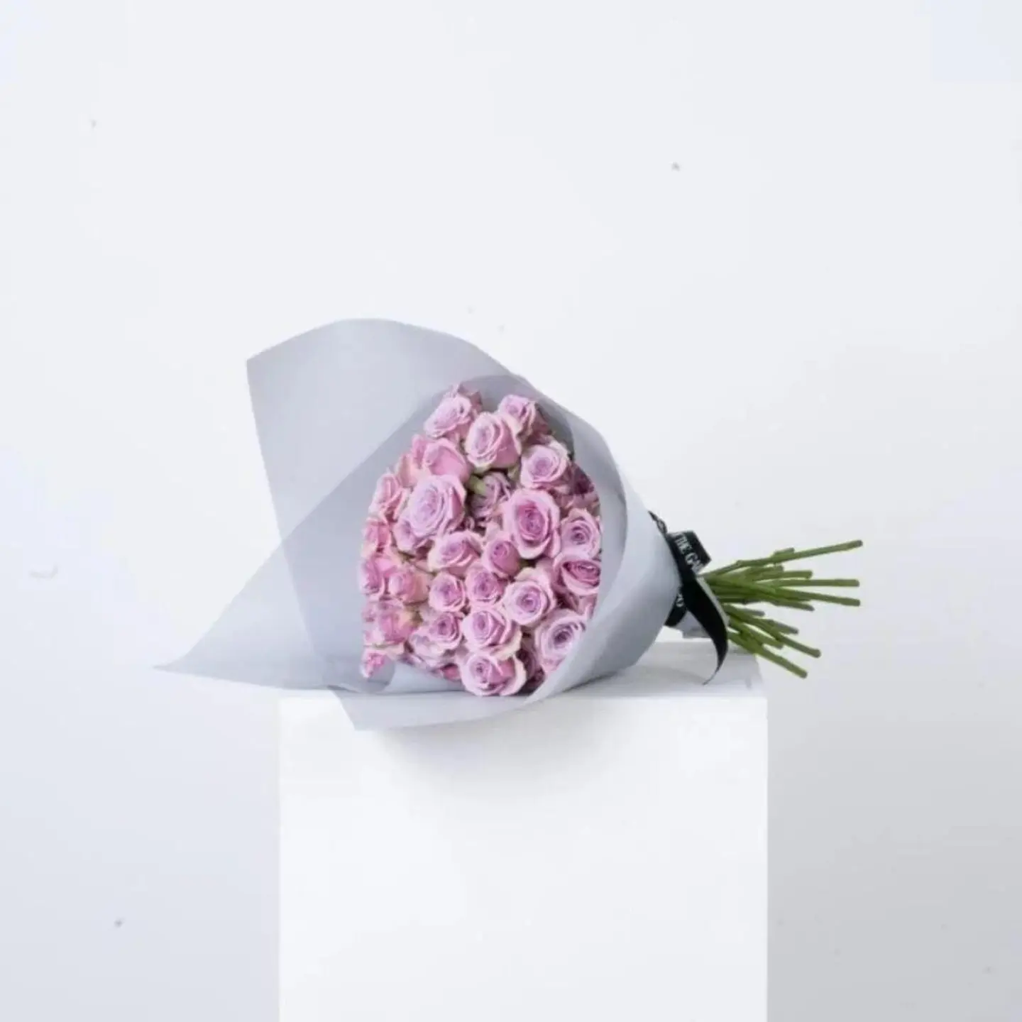 Baby Rose Bouquet For A Gray Touch