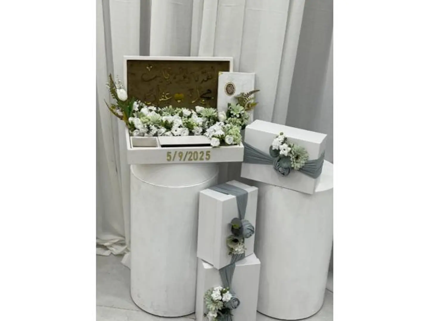 مهر تغليف هدايا ورد صناعي