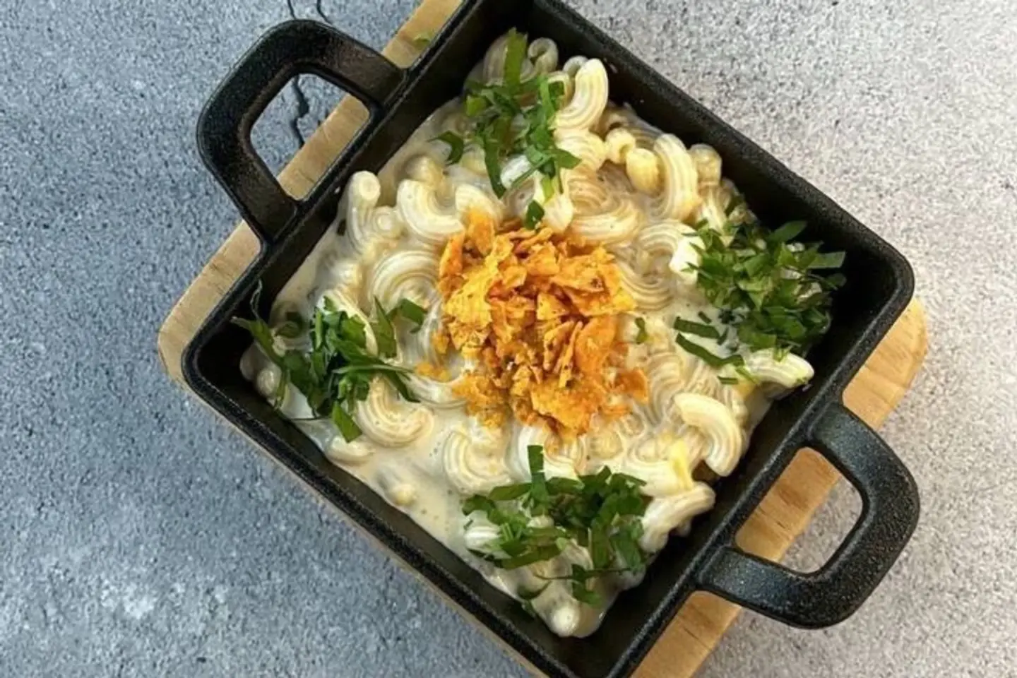 مكرونه بالجبنه