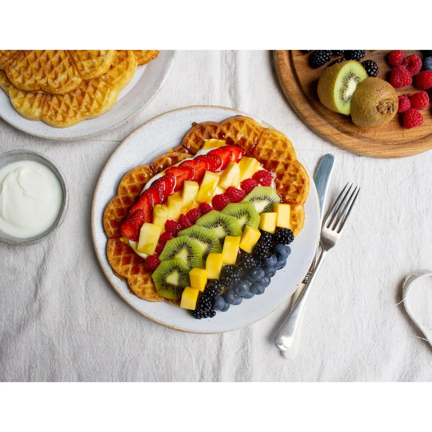 وافل مع فواكة