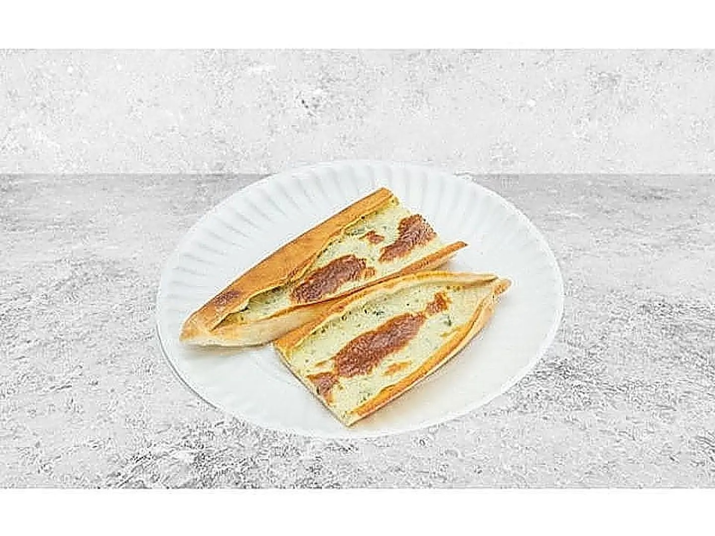 Akkawi With Labneh And Honey