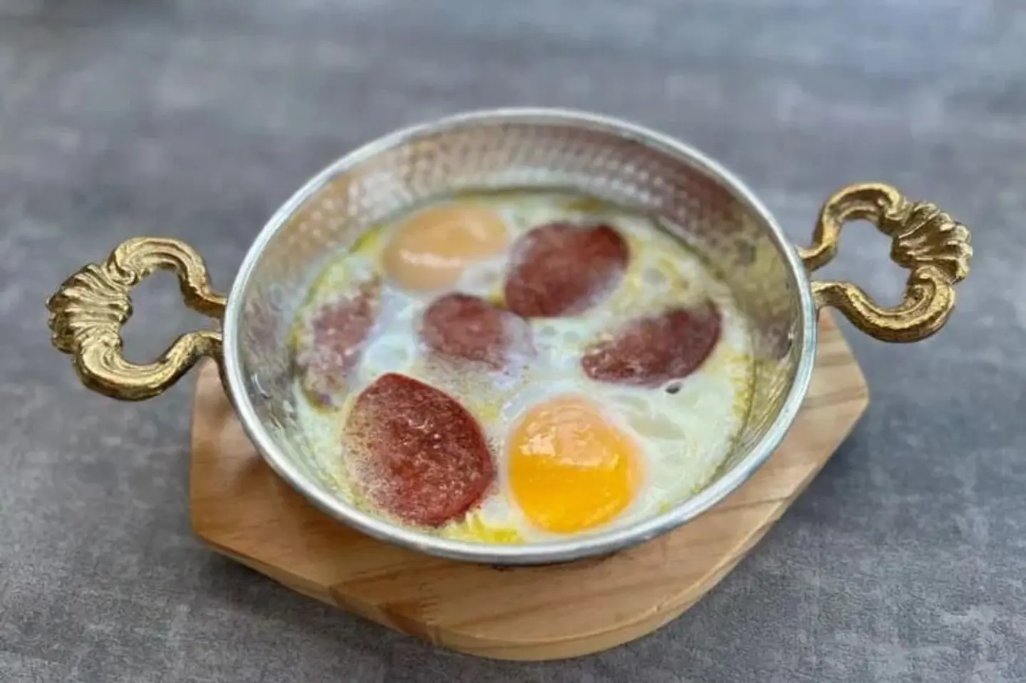 بيض السجق التركي