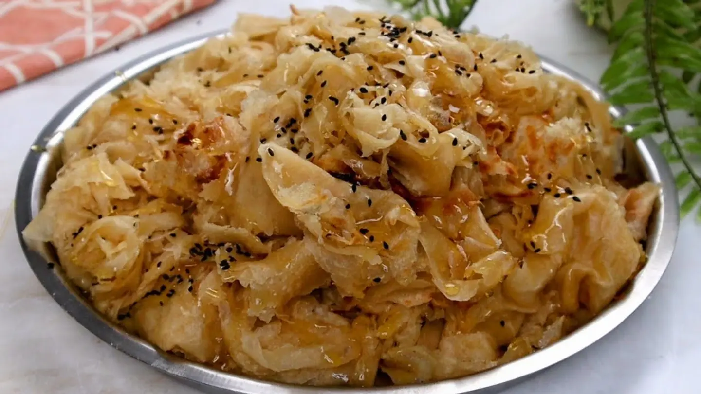 Wet Bread With Honey