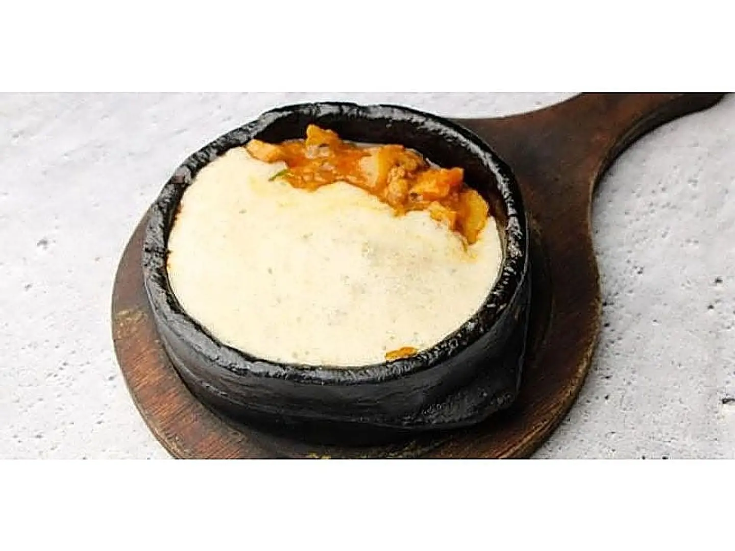 Tgateea With Hummus