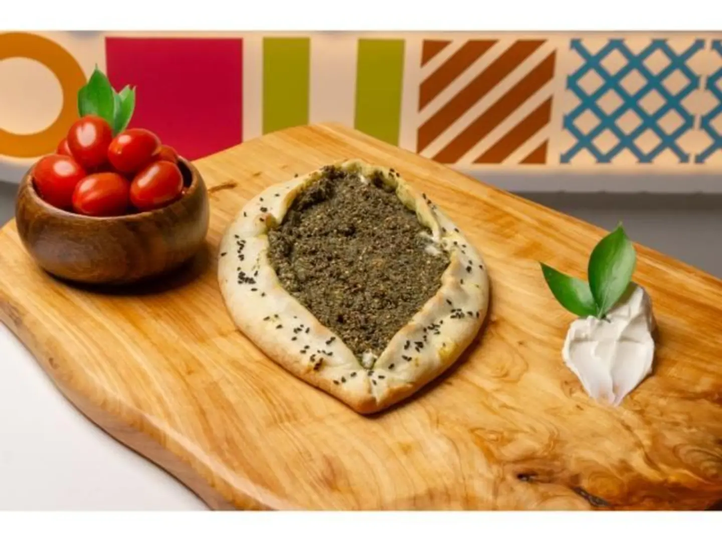 قارب لبنة زعتر