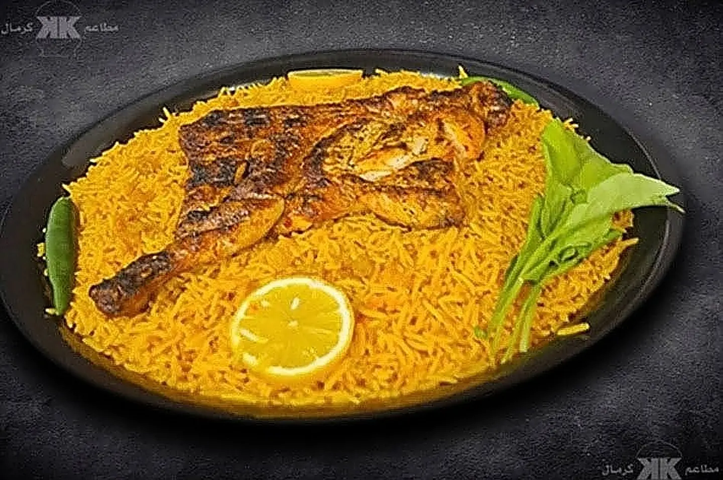 نص دجاج عالفحم مع رز