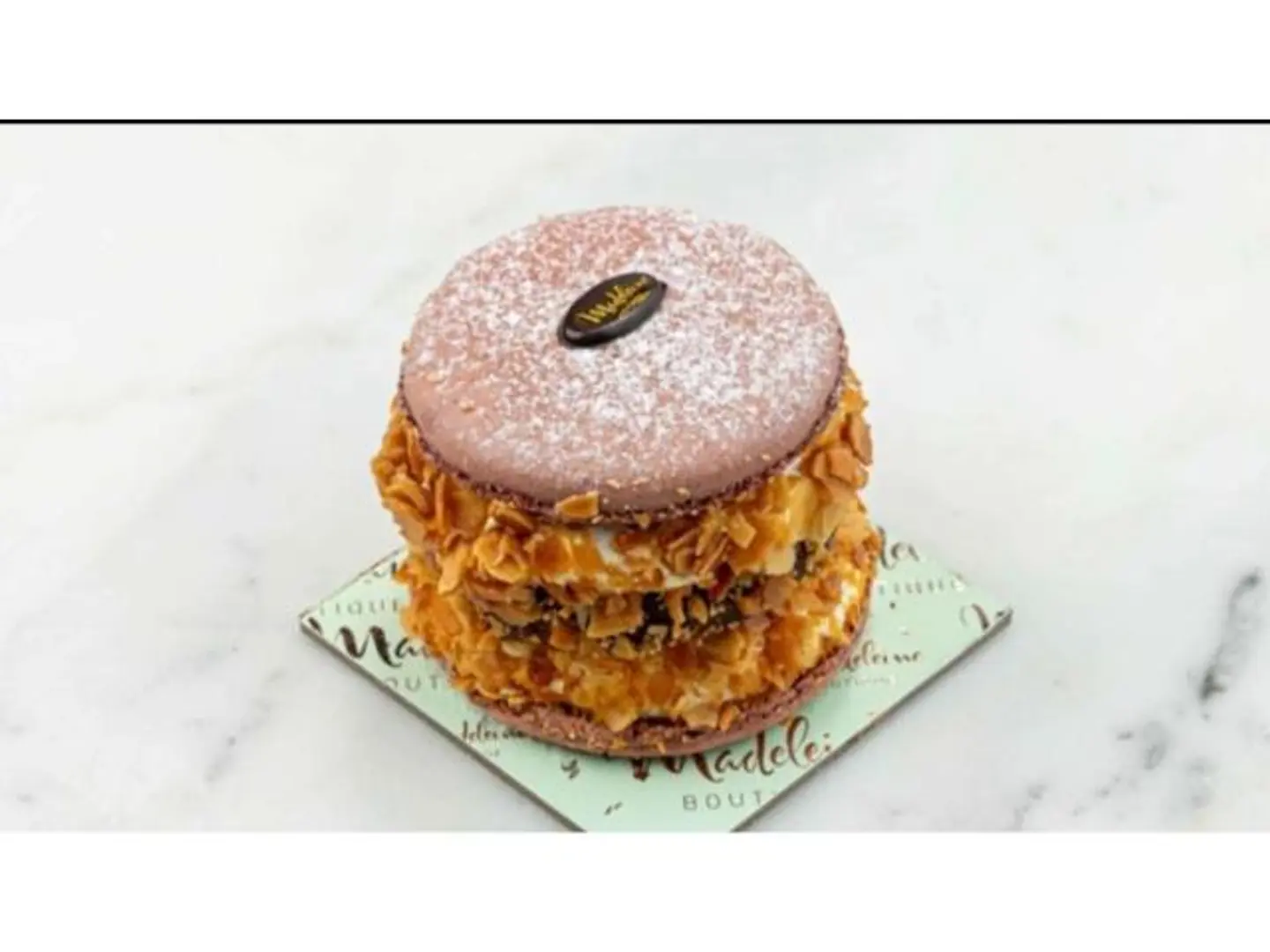 Salted Brownie Macaroon