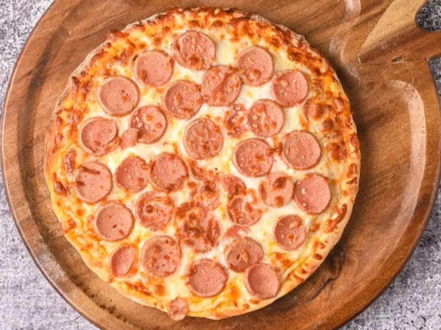 بيتزا نقانق (صغير)