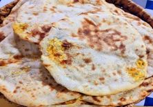 خبز مانغلور قطعتان
